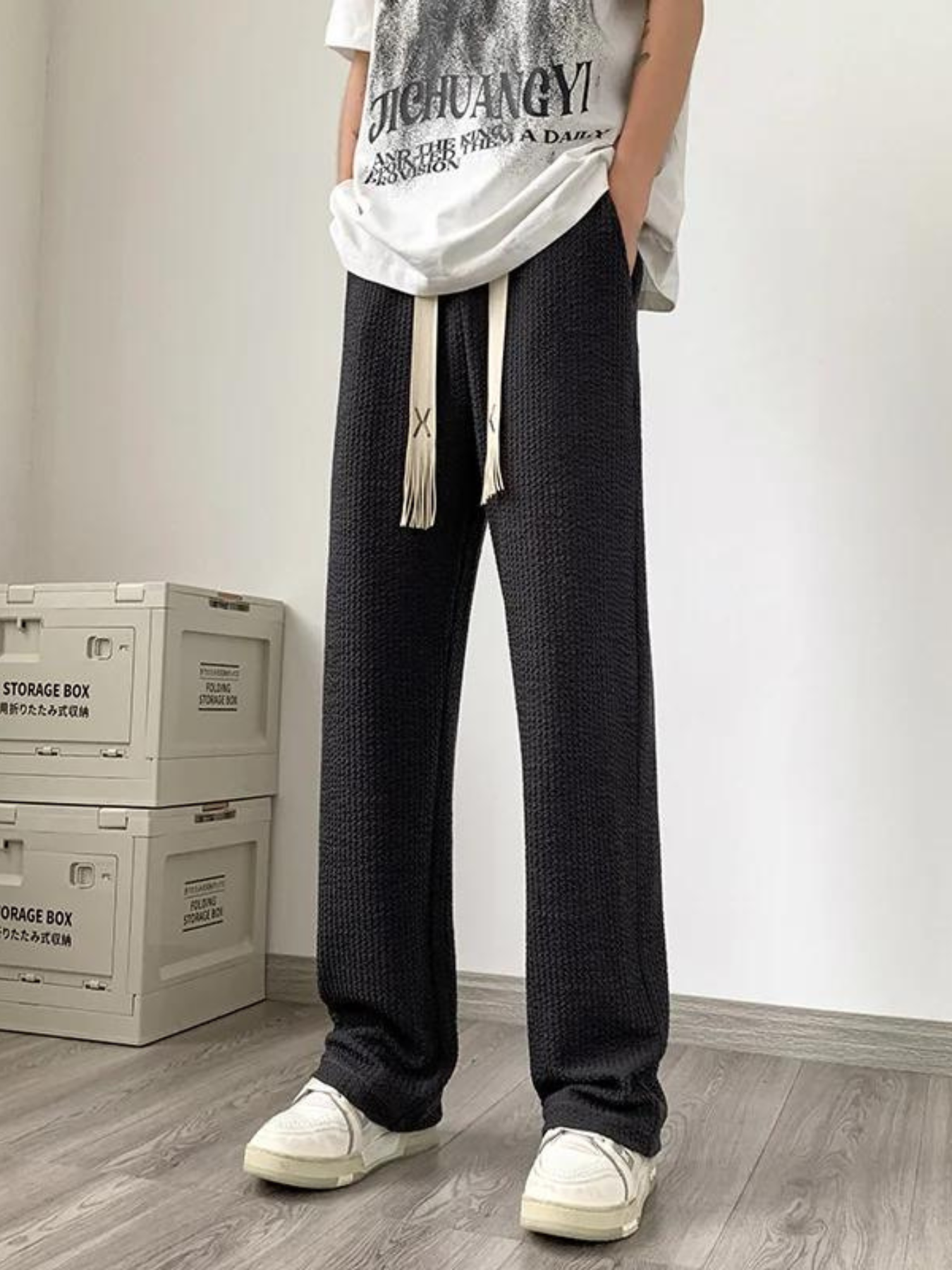 PLEATED MEN PANTS
