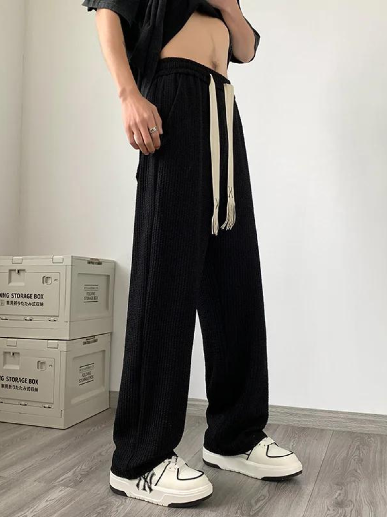 PLEATED MEN PANTS