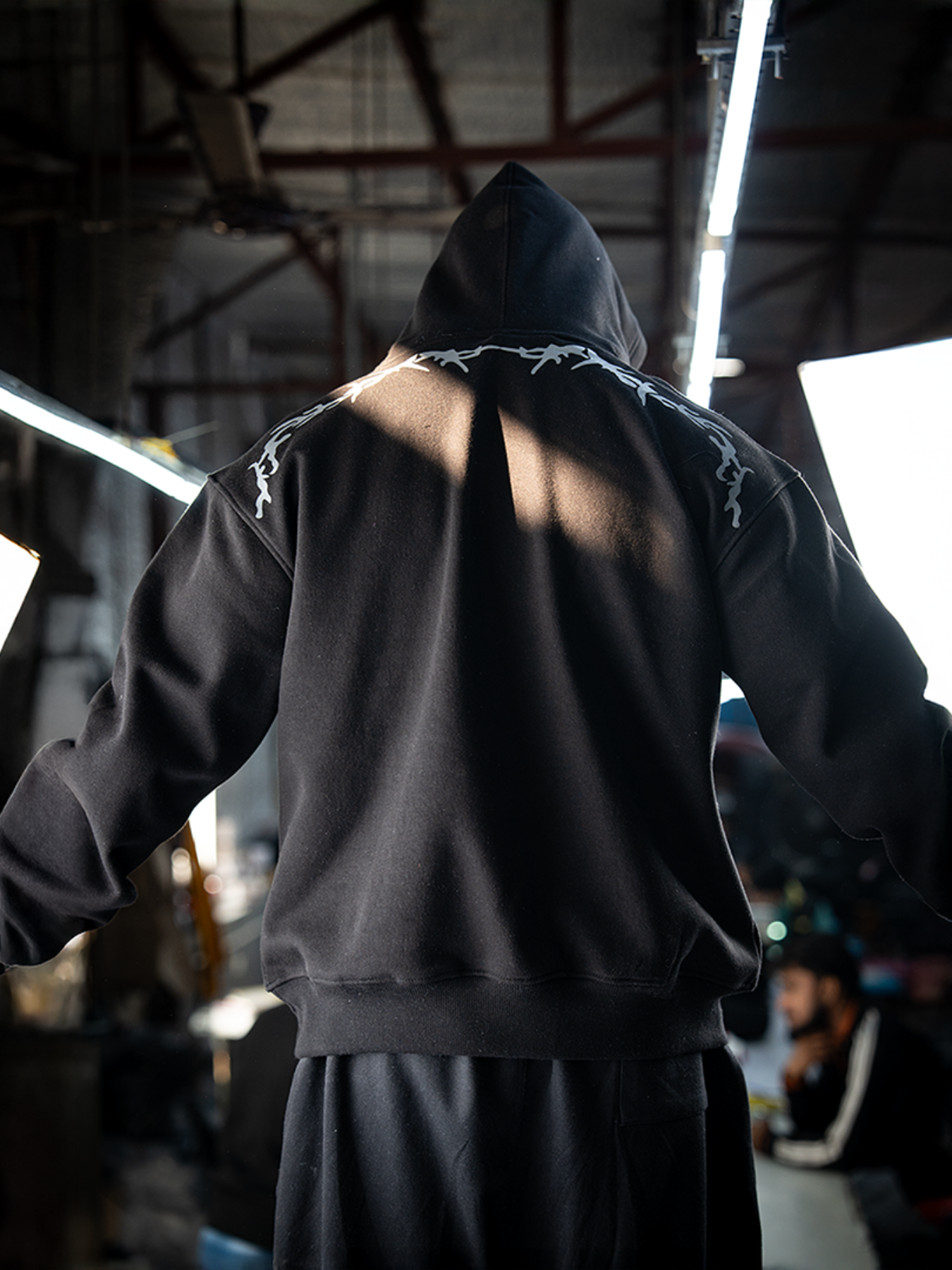 GLUE CRACK PRINT HOODIE