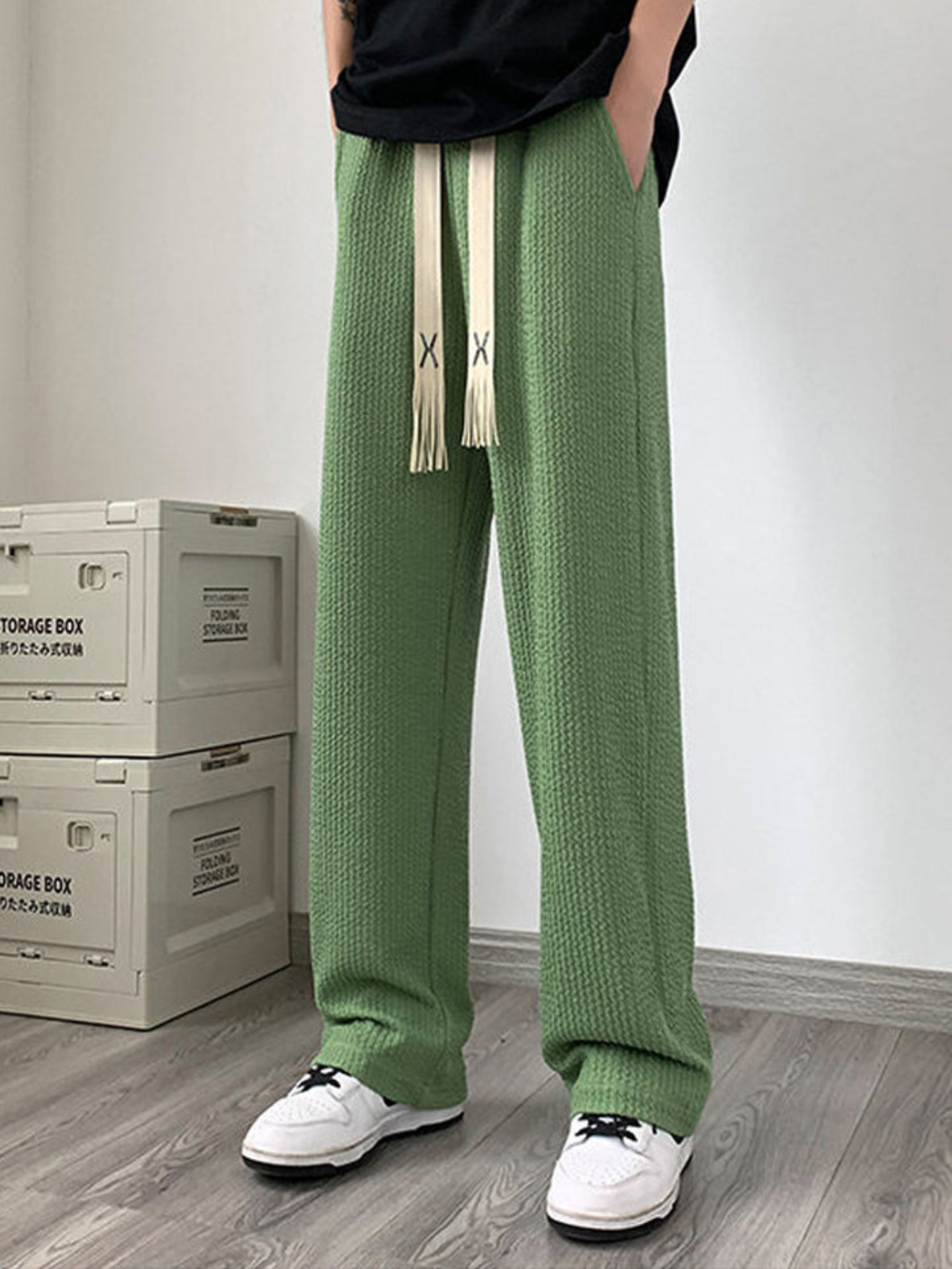 PLEATED MEN PANTS