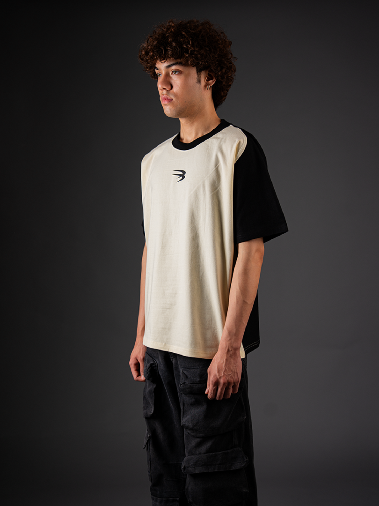 TWO-TONE MINIMAL T-SHIRT