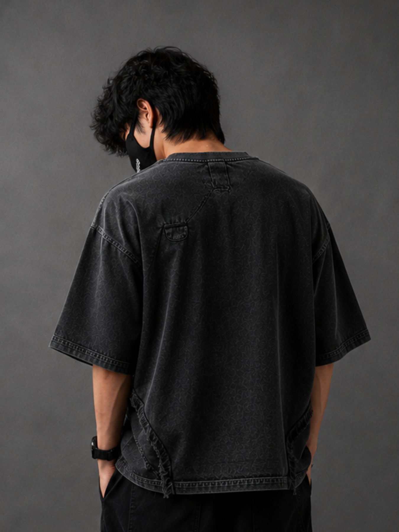 RUIN ARMOR TEE - ACID BLACK
