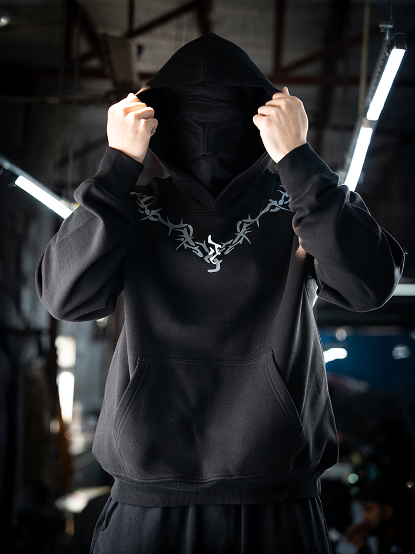 GLUE CRACK PRINT HOODIE
