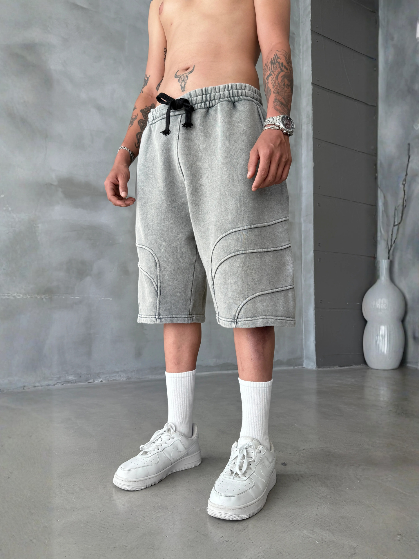 CONCRETE SHORTS