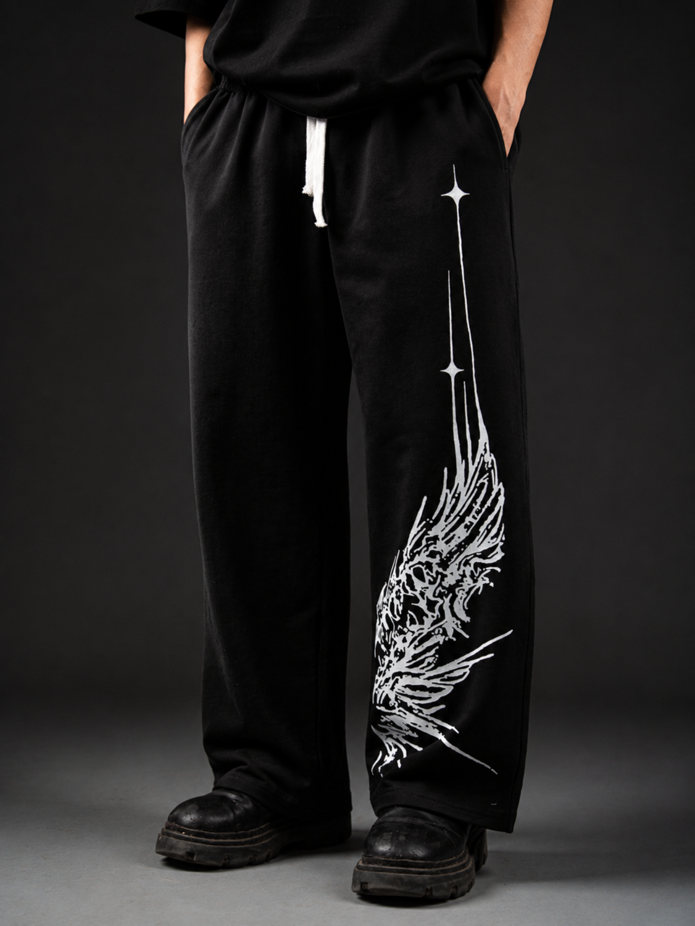 RAVEN DARK SWEATPANTS