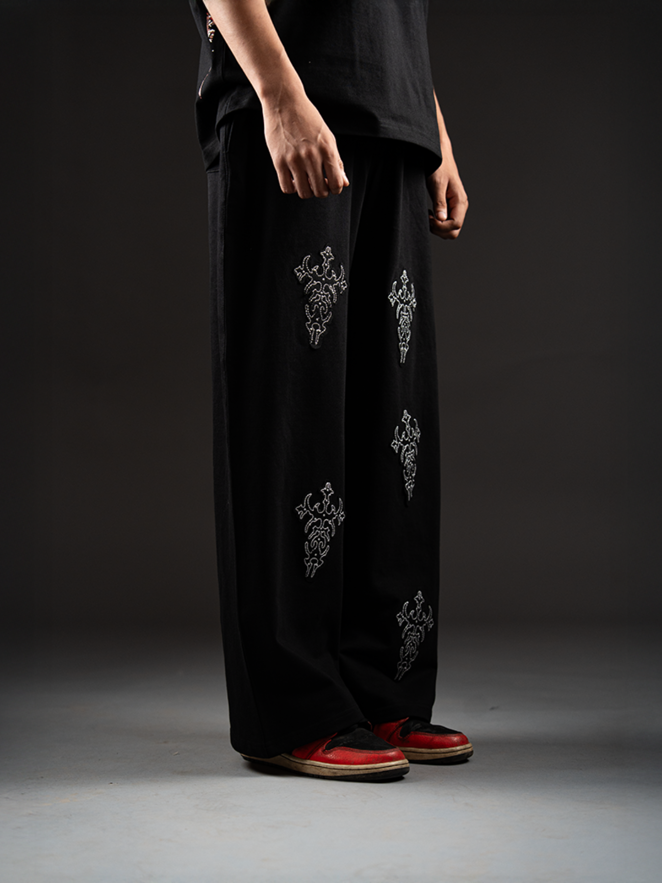 CRYPTIC CREST TROUSERS