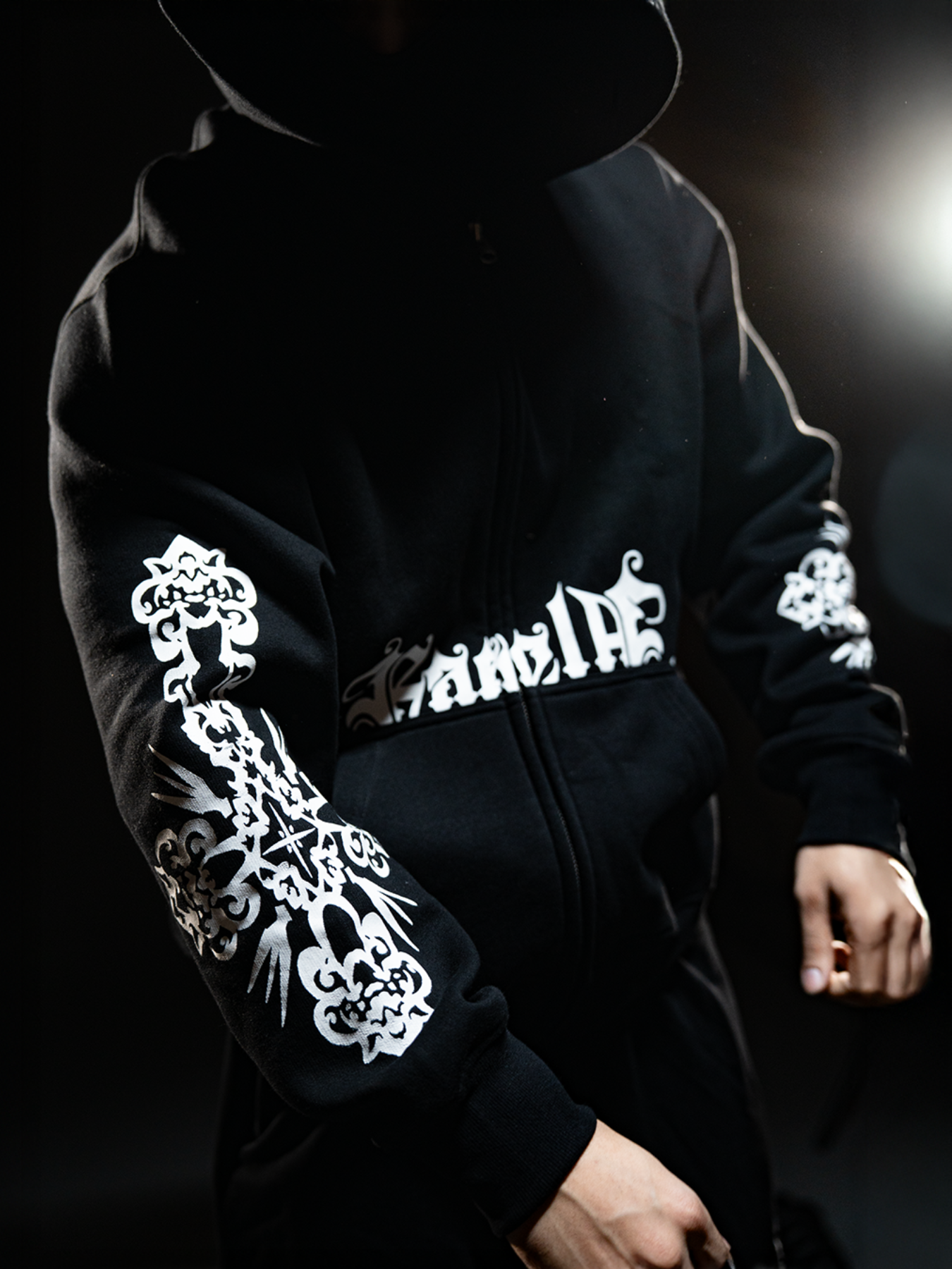 MOSAIC BLACK FRONTZIP HOODIE