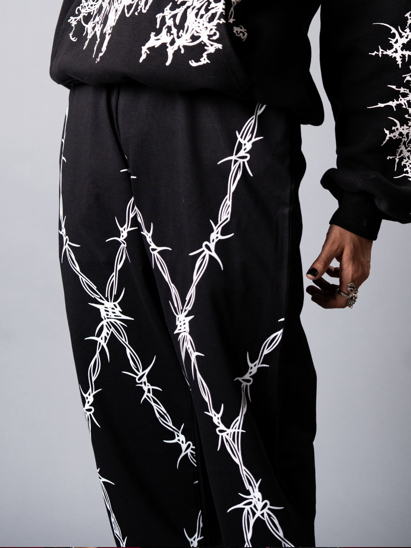 THE THORNY PANTS V2