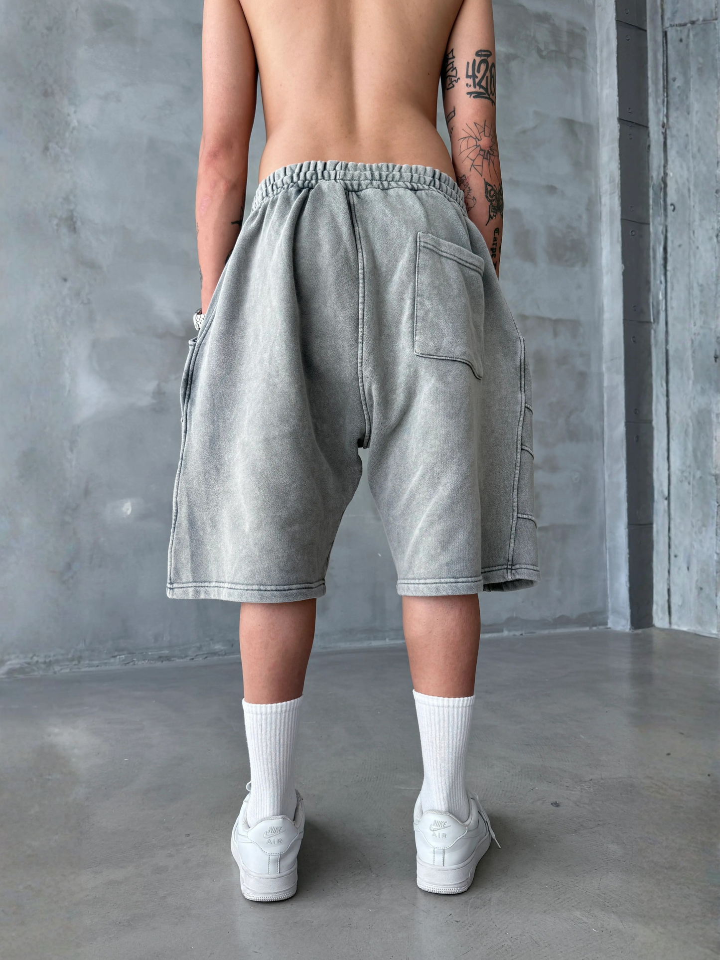 CONCRETE SHORTS