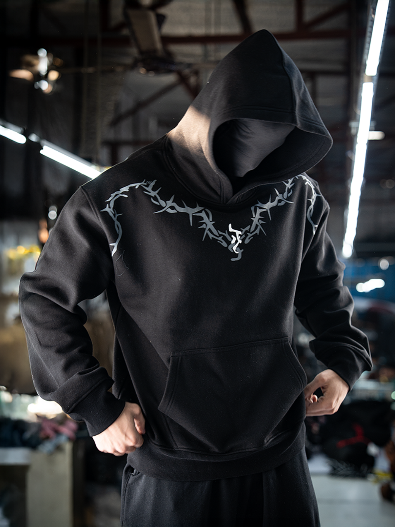 GLUE CRACK PRINT HOODIE