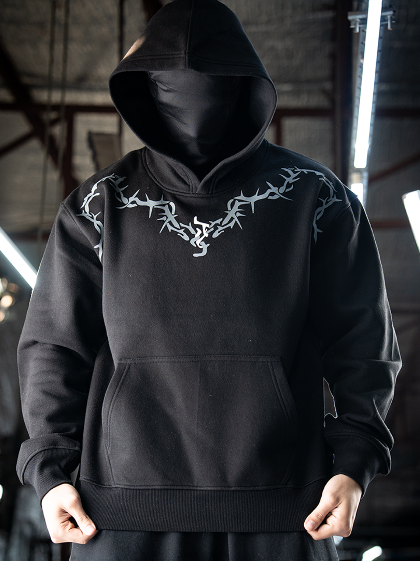GLUE CRACK PRINT HOODIE