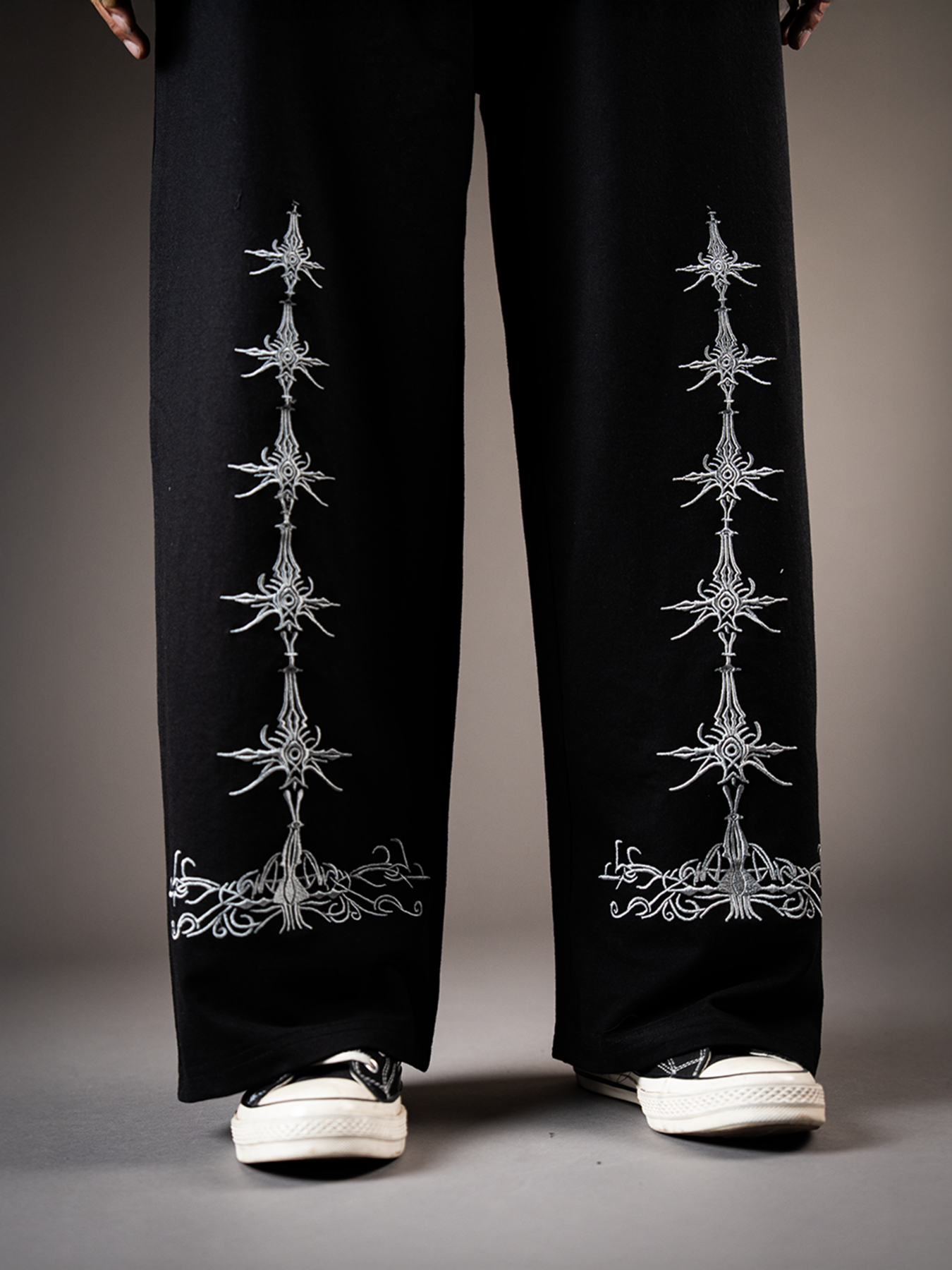 ECLIPSE THORN EMBROIDED PANTS