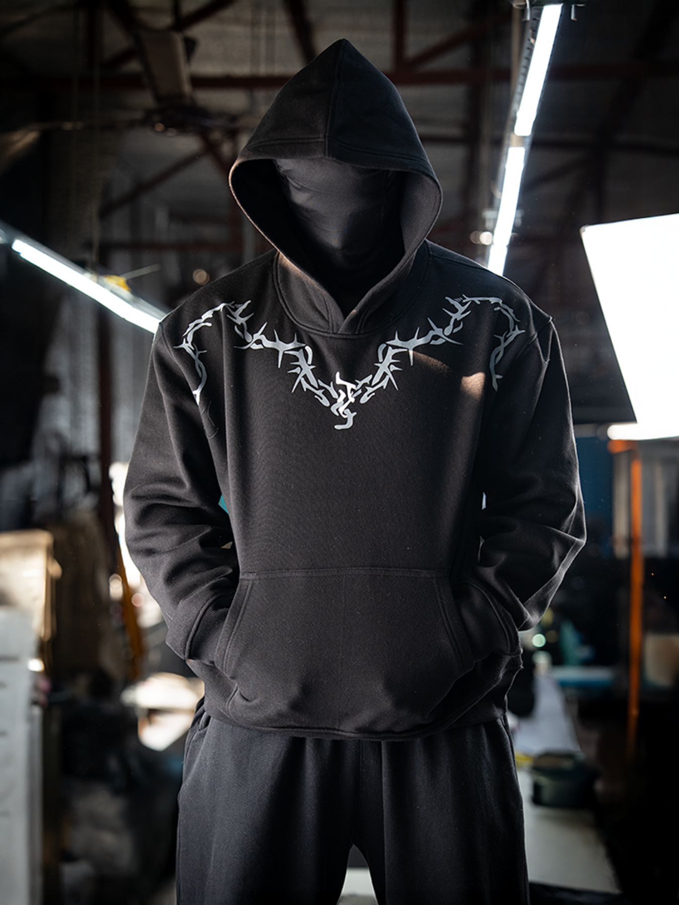 GLUE CRACK PRINT HOODIE