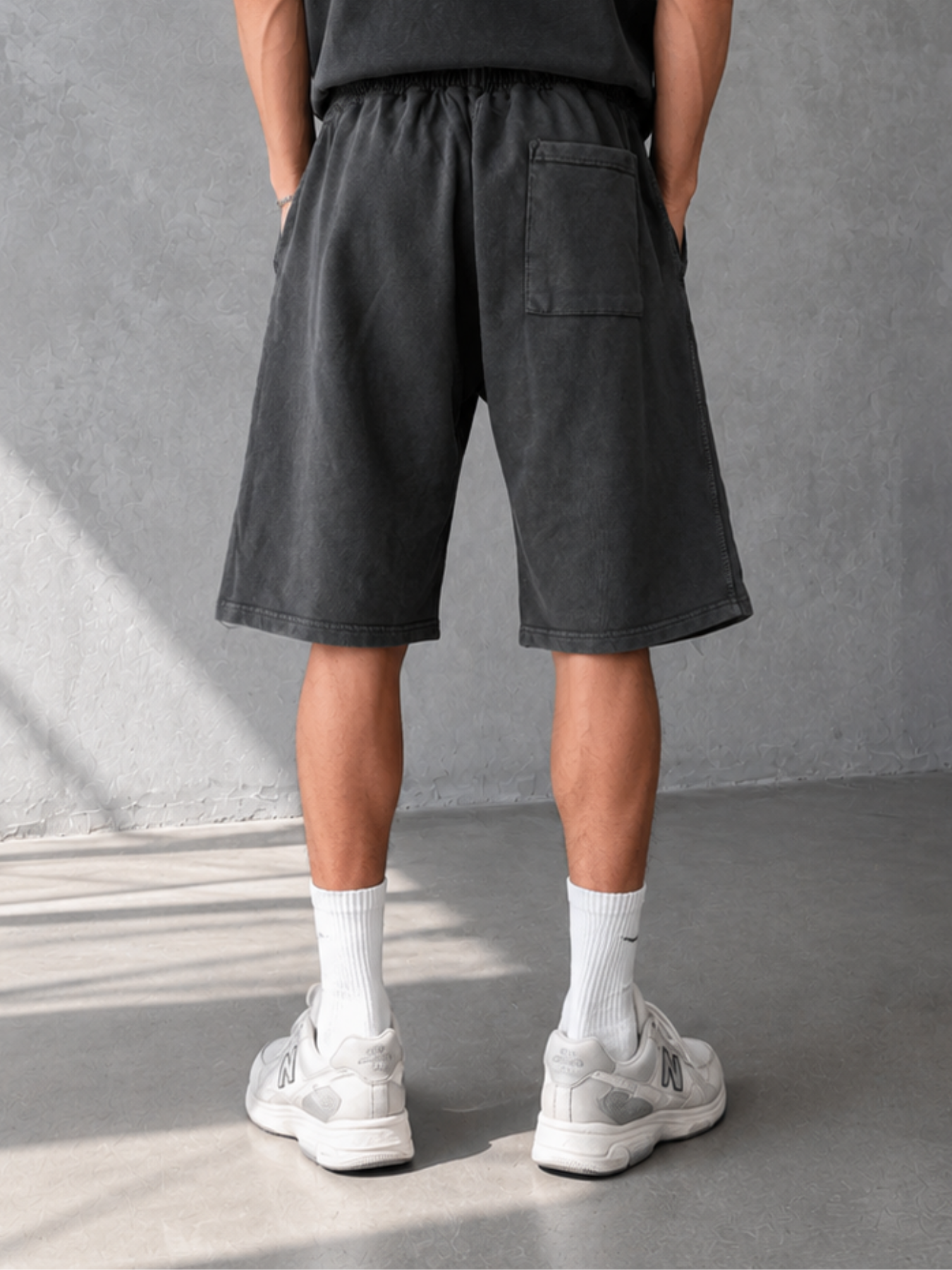 TITAN HOLO SHORTS